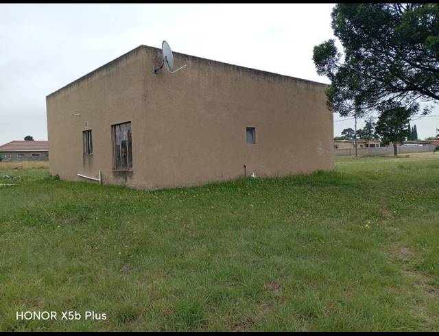 2 BEDROOM HOUSE FOR SALE IN JAMESON PARK